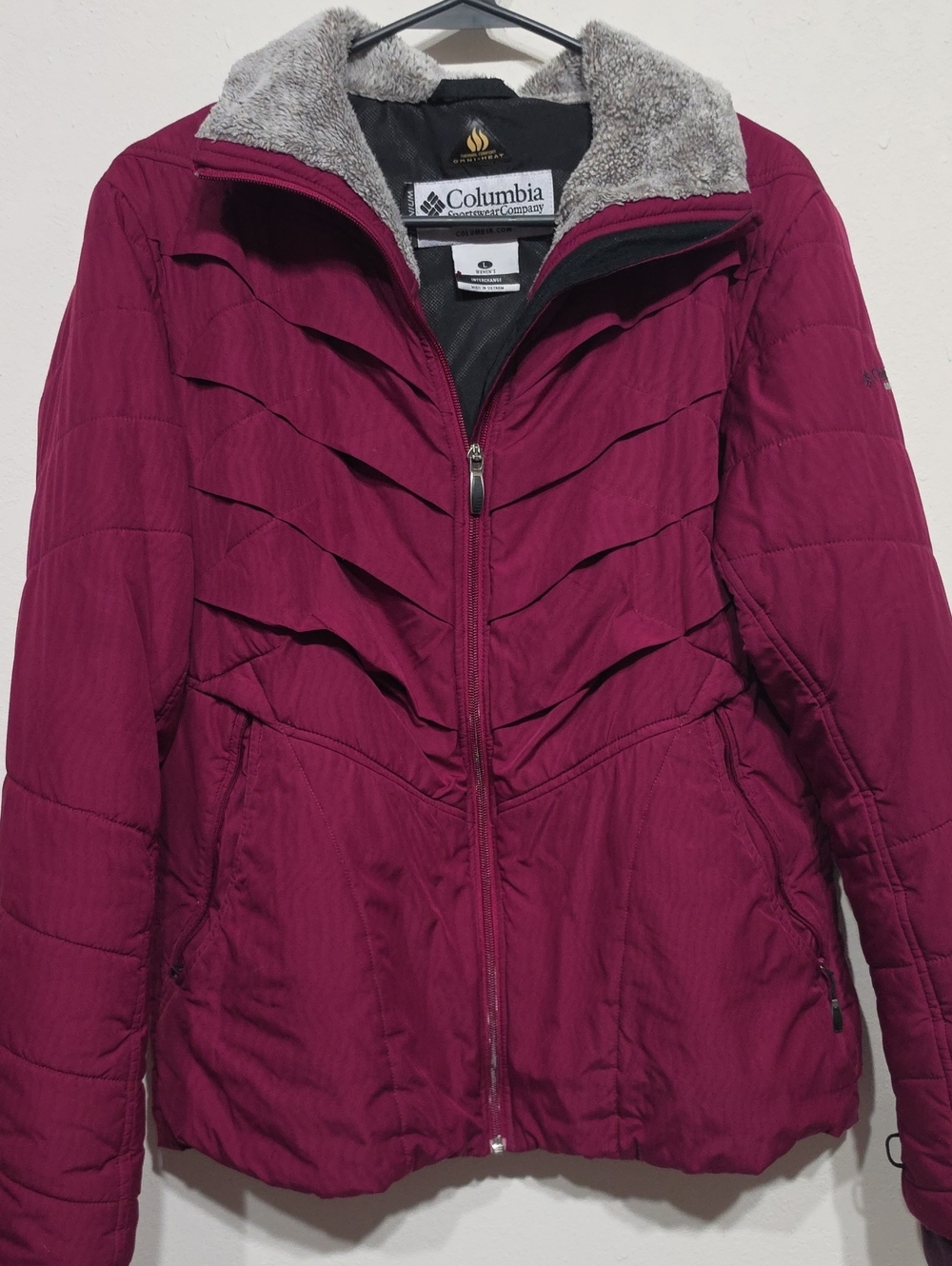 Columbia Women's Deep Burgundy Quilted Jacket with Faux-Fur Collar